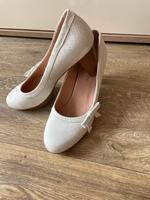 Schuhe, Brautschuhe, Pumps, Gr. 41 Brandenburg - Temnitztal Vorschau