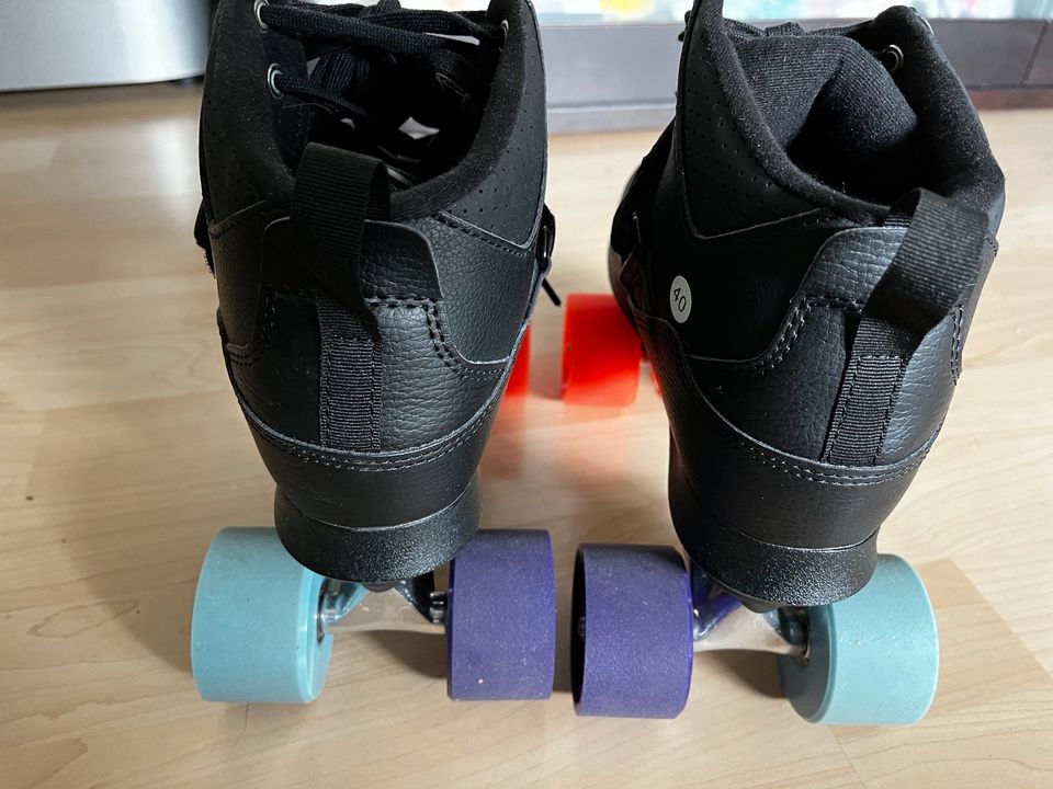 OXELO Rollschuhe Quad 100 /Roller Skates  Gr 40, quasi neu in Soest