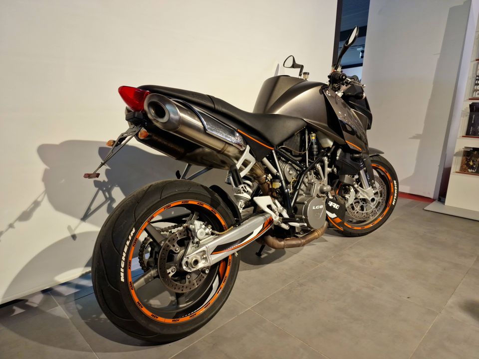 KTM 990 SUPER DUKE / 0€ ANZAHLUNG NUR 84€ IM MONAT !! in Marktoberdorf