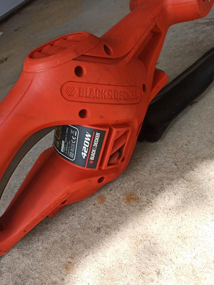 Heckenschere Black&Decker, Elektro Heckenschere, Hecke schneiden in Bramsche