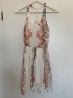 Sommerkleid von Bershka mit Blumen (Größe S) Baden-Württemberg - Ellhofen Vorschau