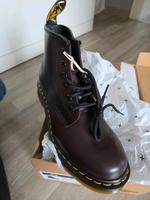 Neu, OVP Dr. Martens burgundy 6-Loch Gr.40 Nordrhein-Westfalen - Herzogenrath Vorschau