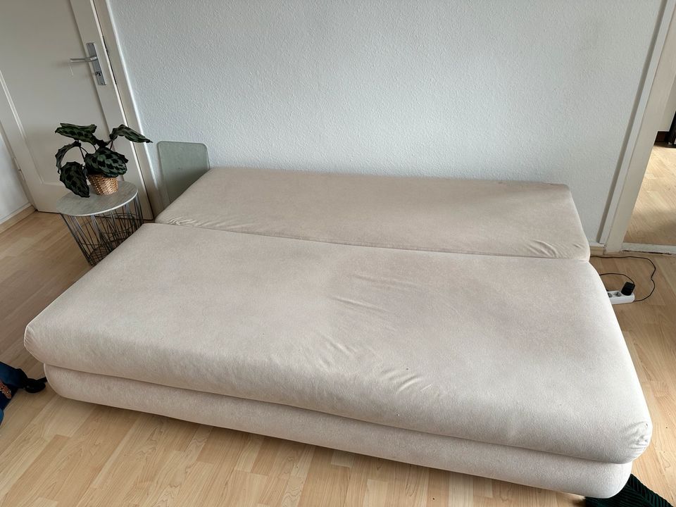 Schlafsofa beige in Hannover