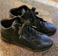 Schwarze Schuhe in 36.5 Sneakers halbhoch Baden-Württemberg - Ihringen Vorschau