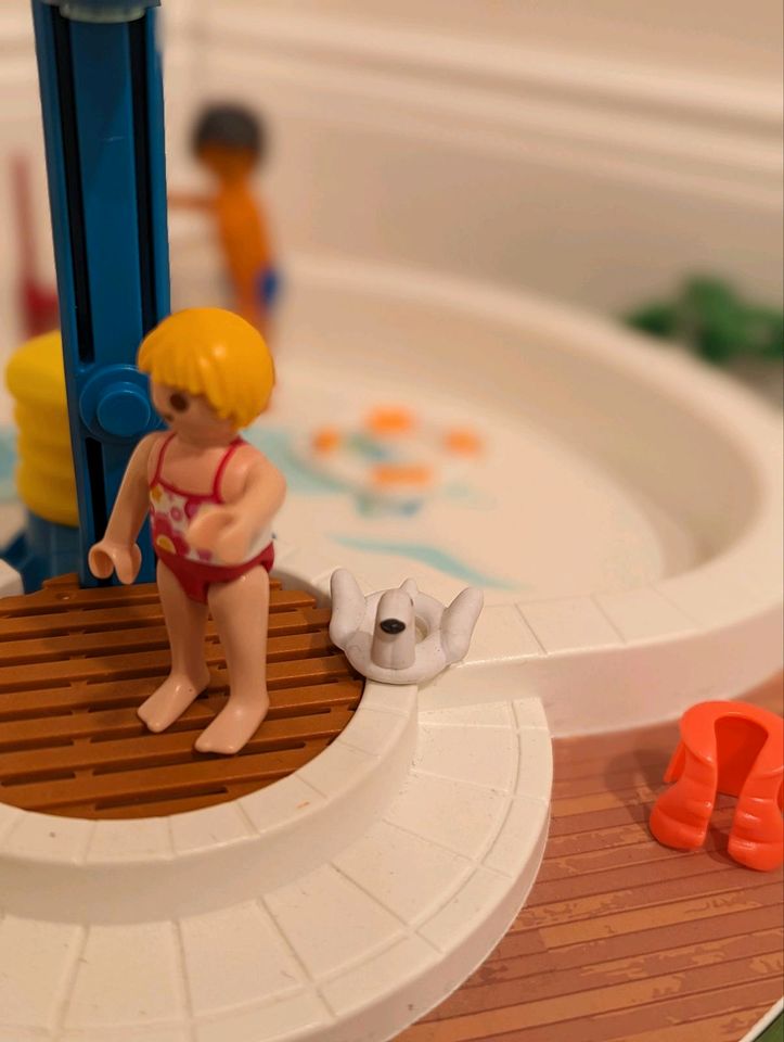 Playmobil 9422 Swimmingpool mit Pump Dusche in Wiedemar