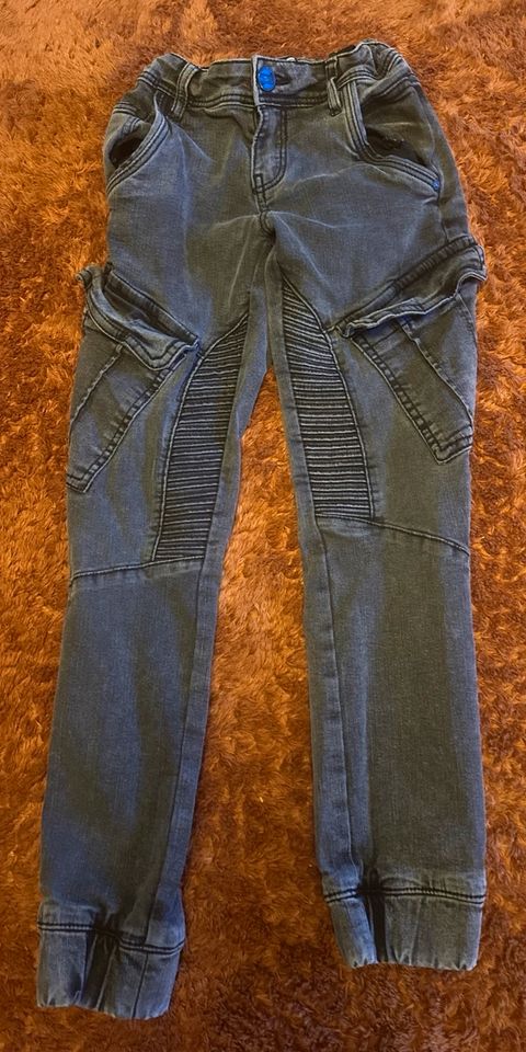 Jungen Jeans Hose gr. 140 in Stadland