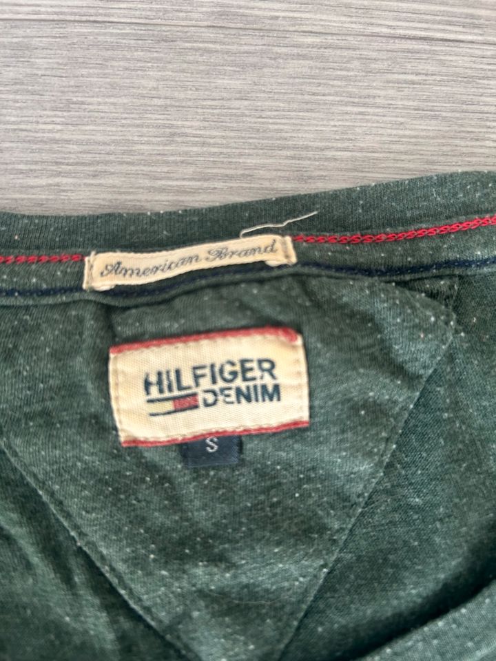 Tommy Hilfiger T Shirt Gr. S in Birkenwerder