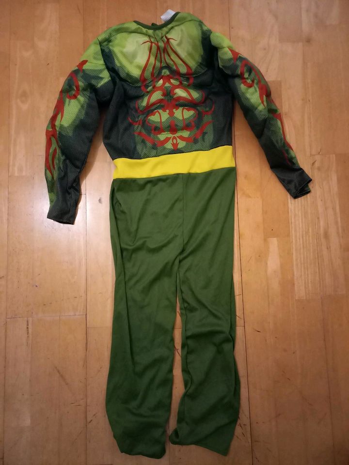 Fasching Kostüm Kinder Hulk Monster Gr. 122 128 / 6-8 Jahre in Bad Aibling