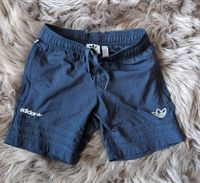 Kinderbadehose Adidas 128 Niedersachsen - Langenhagen Vorschau