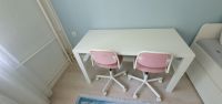 Schreibtisch von Ikea mit einem Stuhl Berlin - Schöneberg Vorschau