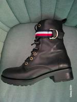 Tommy Hilfiger Echtleder Stiefelette Gr.38 Hessen - Baunatal Vorschau