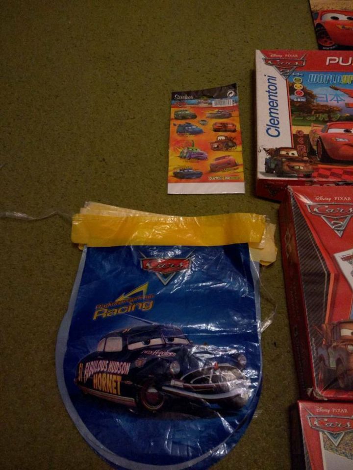 Auto Paket Disney Pixar Cars Ligthning Mc Quenn Puzzle ... in Leipzig