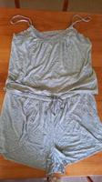 NEU! GAP - Grauer Shorty, Oberteil Gr. L, Hose Gr. XL Baden-Württemberg - Freiburg im Breisgau Vorschau