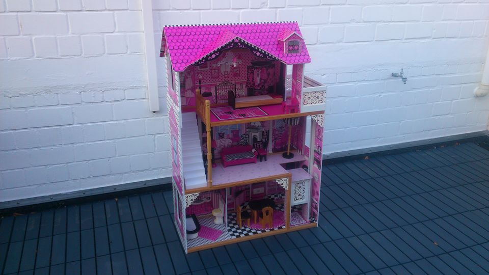 "KIDKRAFT - Puppenhaus - Barbie & Co. - pink - rosa" in Alzey