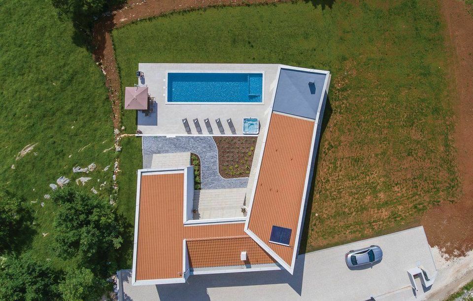 Ferienhaus mit Pool in Velavala (Kroatien) für 8 Personen in Stuttgart