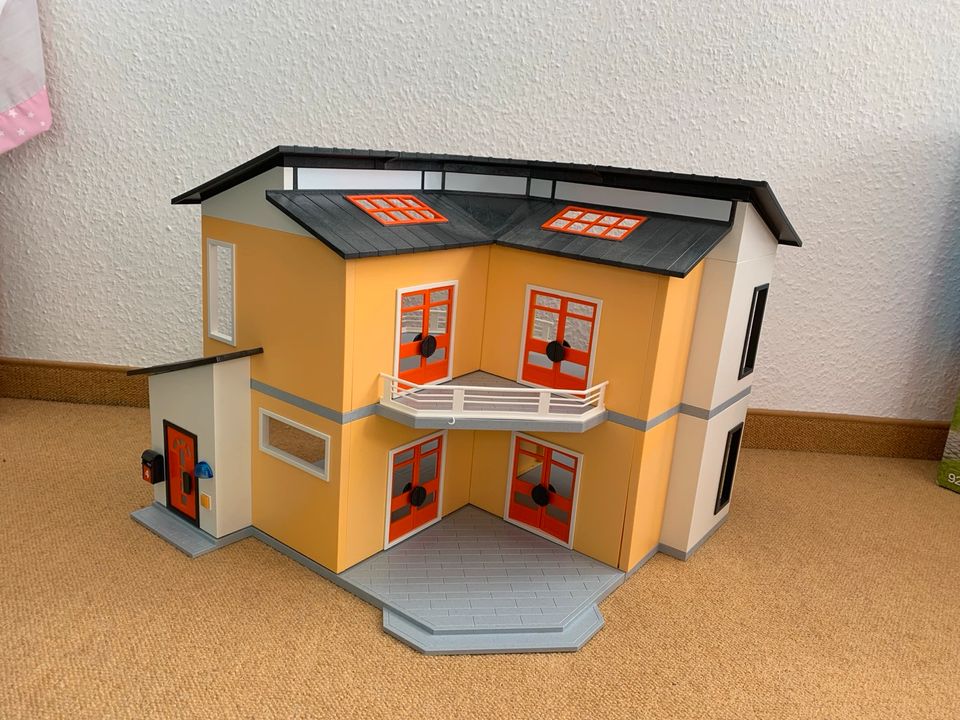 Playmobil City Life 9266 modernes Wohnhaus in Waldkirch