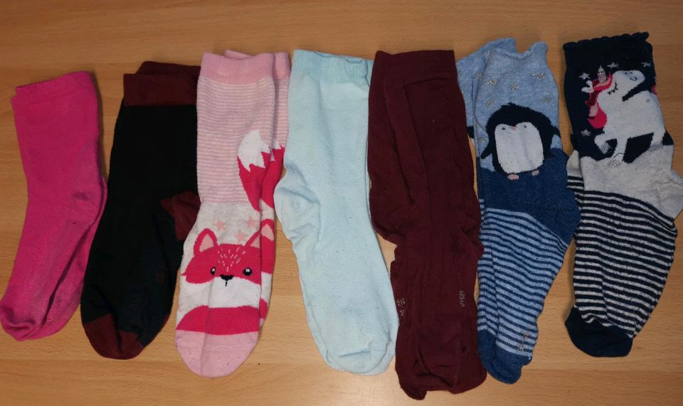 27 paar Socken Strümpfe Größe 35-38 in Herford