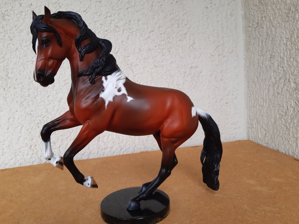 MODELLPFERD BREYER VALEGRO PINTO CM N WEBER TOP LSQ in Oberursel (Taunus)