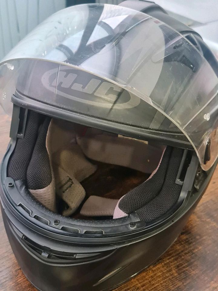 Motorrad Helm in Erpel