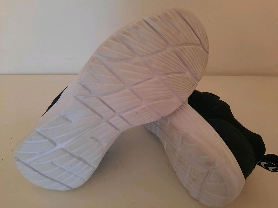 Turnschuhe, Sneaker, Sportschuhe Hummel Gr. 32 in Gremmendorf