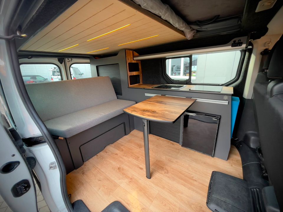 Camper Ausbau Opel Vivaro Nissan NV300 Camping Umbau Küchenmodul in Neumünster