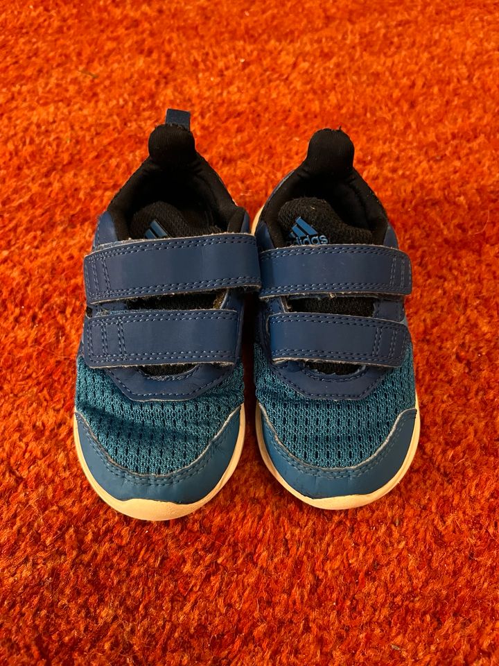 Adidas Kinderschuhe blau eco ortholite 23 in Berlin