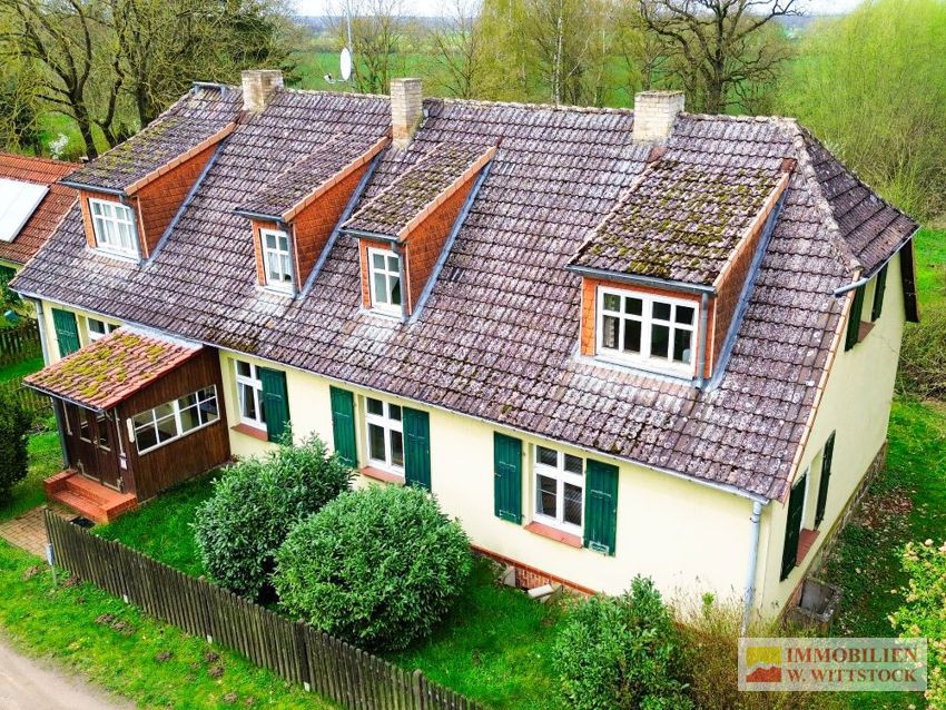 RESERVIERT- Attraktives Bauernhaus in absolut ruhiger Lage mit Blick in die Prignitzer Landschaft in Meyenburg