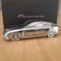 Briefbeschwerer Porsche Panamera Chrom (Limited Edition) Nordrhein-Westfalen - Düren Vorschau