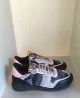 Valentino Garavani Sneaker Rockrunner Camou Schwarz Rosa 39 Bremen - Horn Vorschau