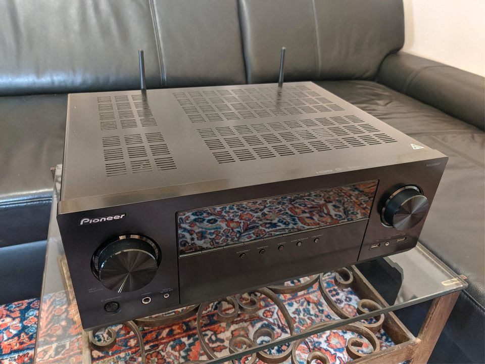 Pioneer VSX-LX 302 4K 7.2 AV Receiver & Verstärker in Düsseldorf