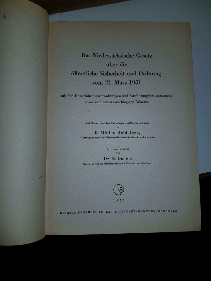 Gesetz über die öffentliche Sicherheit und Ordnung 1951 in Wolfenbüttel