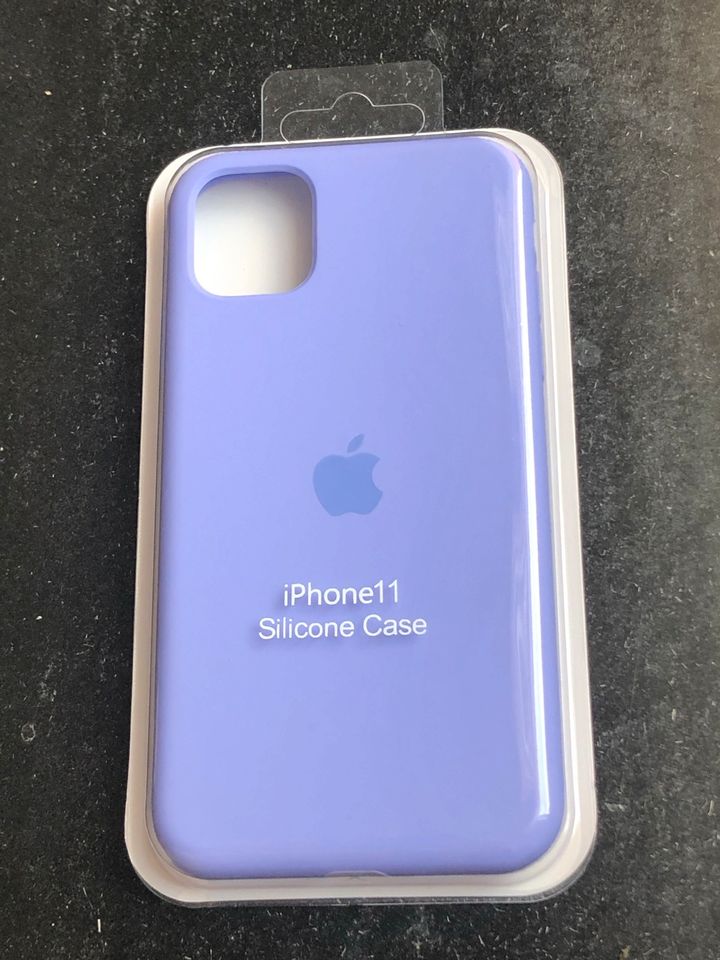 iPhone 11 13 14 15 Case Hülle Silikon Lila Flieder NEU in Düsseldorf