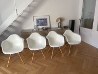 4x Vitra DAW Eames Chair Stuhl weiß ahorn weiss Düsseldorf - Carlstadt Vorschau