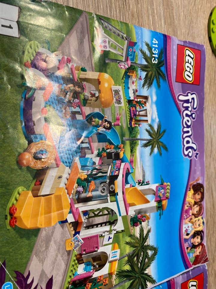 Lego Friends Schwimmbad in Salzhausen