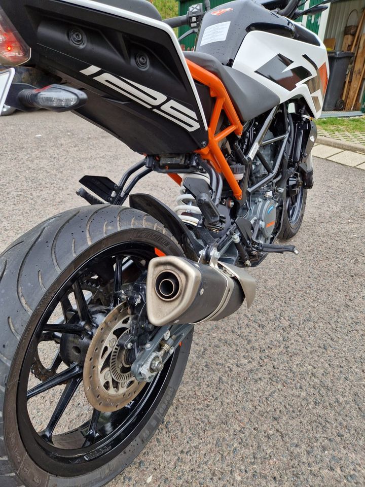 KTM Duke 125 in Geithain