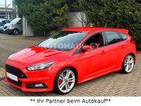 Ford Focus Lim. ST 1.HAND // NAVI//LEDER SPORT RECARO Nordrhein-Westfalen - Castrop-Rauxel Vorschau