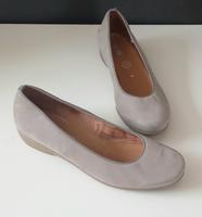 "ara" Wildleder Slipper, taupe mit Einlegesohle, Gr.39H Bayern - Landshut Vorschau