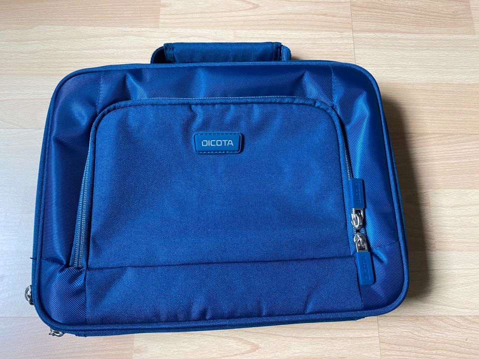 Dicota iPad Tasche/blau/Transport/Reißverschluss/tragen in Enkenbach-Alsenborn