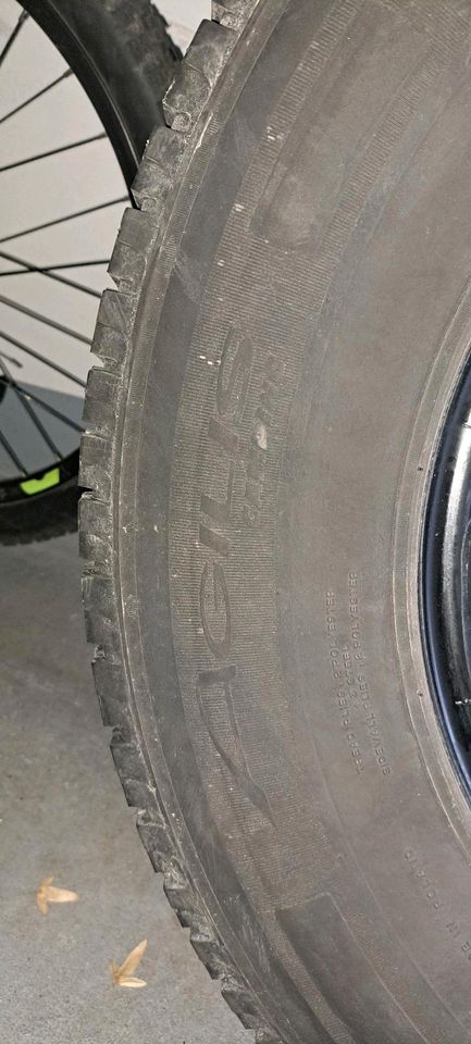 Camperreifen 225/75 R16 cp in Lippstadt