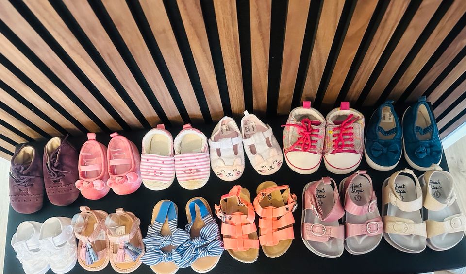 Baby Schuhe und Sandalen in Hamburg