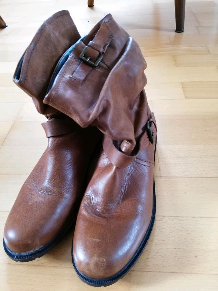 Stiefel, Boots, Stiefeletten, braun, Gr. 41 in Stuttgart