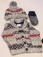 F&F Baby Strickjacke ,Mütze und Handschuhe, Baby Socken Gr. 74 Hessen - Reiskirchen Vorschau