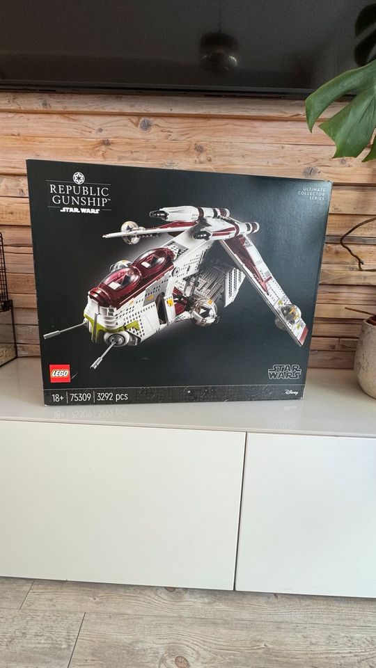 Lego 75309 StarWars Republic Gunship. in Bad Lausick