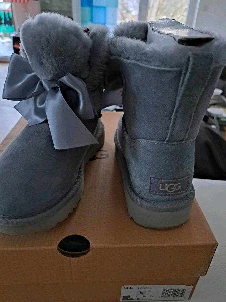 UGG Boots Winterstiefel in Hattersheim am Main