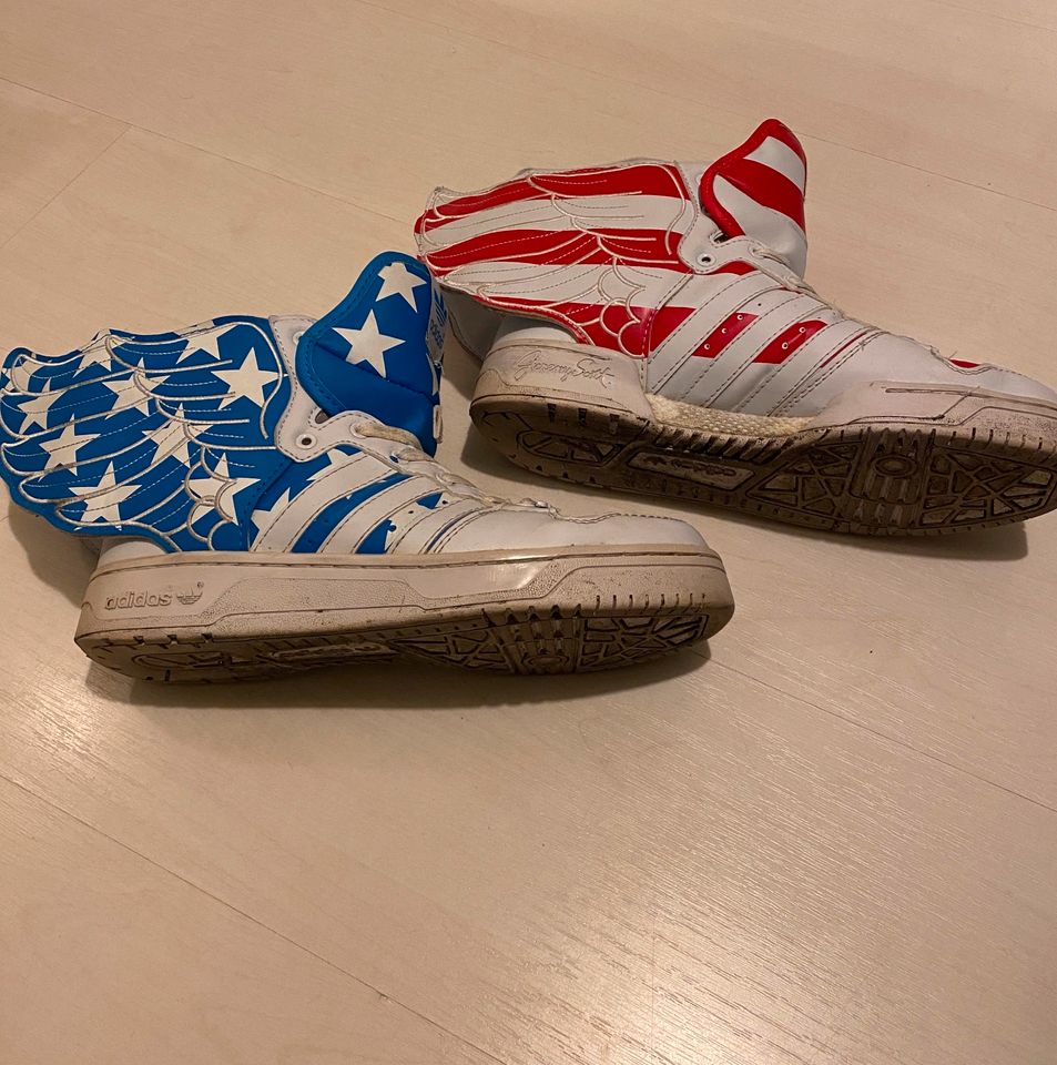 Jeremy Scott Adidas Wings 2.0 USA America Flag in Köln