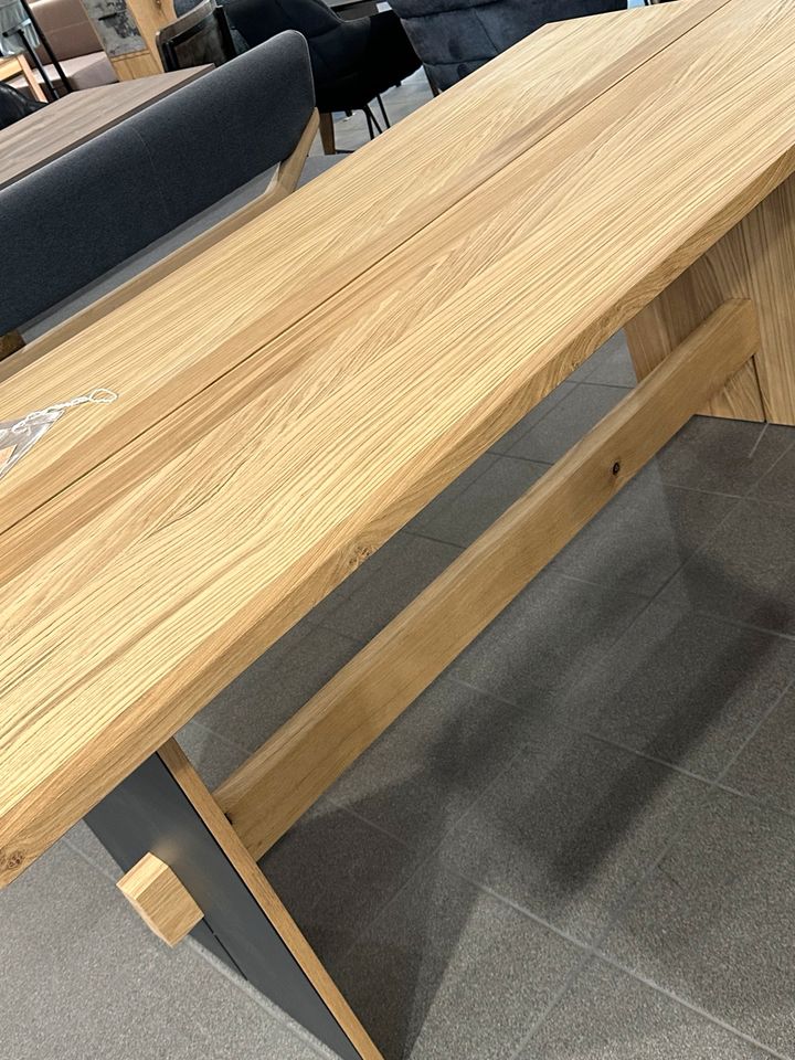 Esstisch Tisch Eiche Massiv Metall 180 x 90 cm in Blomberg