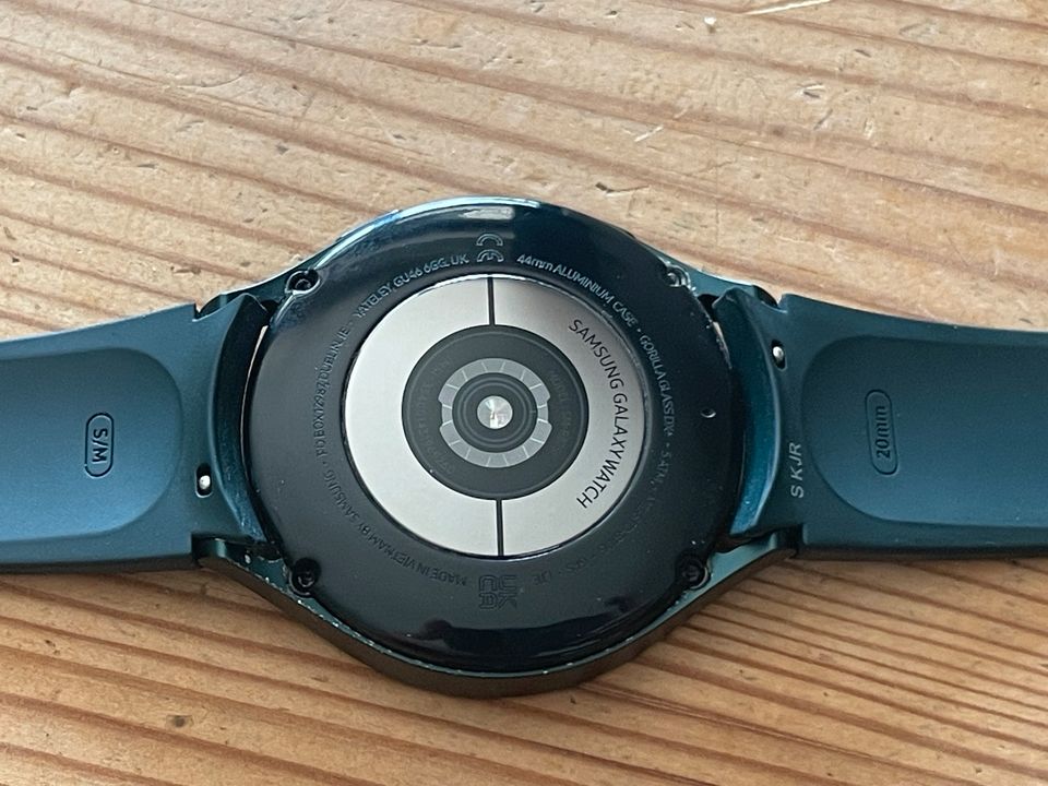 Galaxy Watch 4 in 44mm in Fürstenfeldbruck