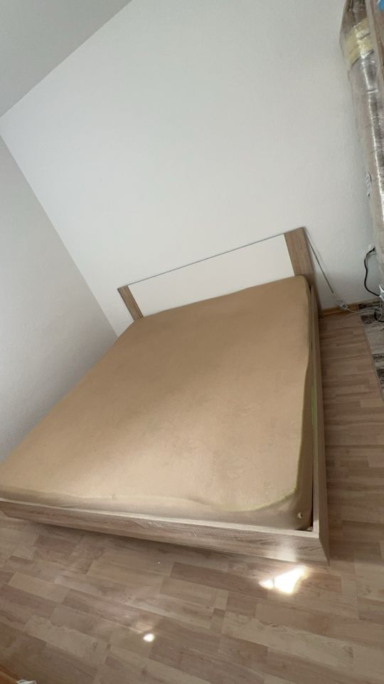 Bett für zwei personen in Bonn