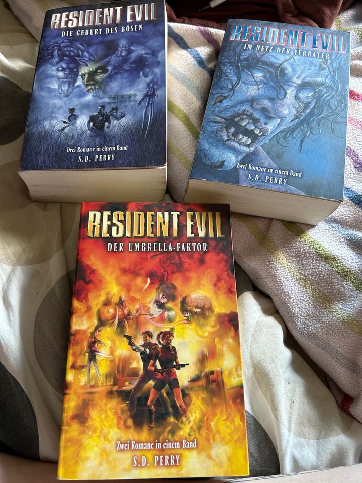 Resident Evil Sammelbänder 1-3 in Mönchengladbach