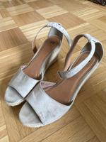 Beige Sandalen München - Bogenhausen Vorschau